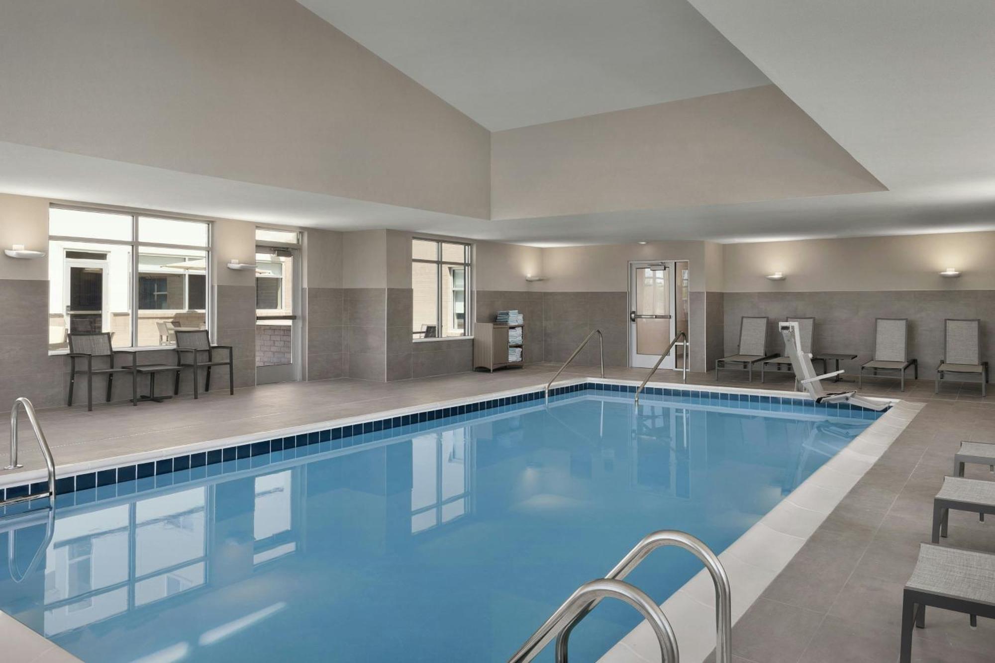 Residence Inn By Marriott Dayton Miamisburg Bagian luar foto