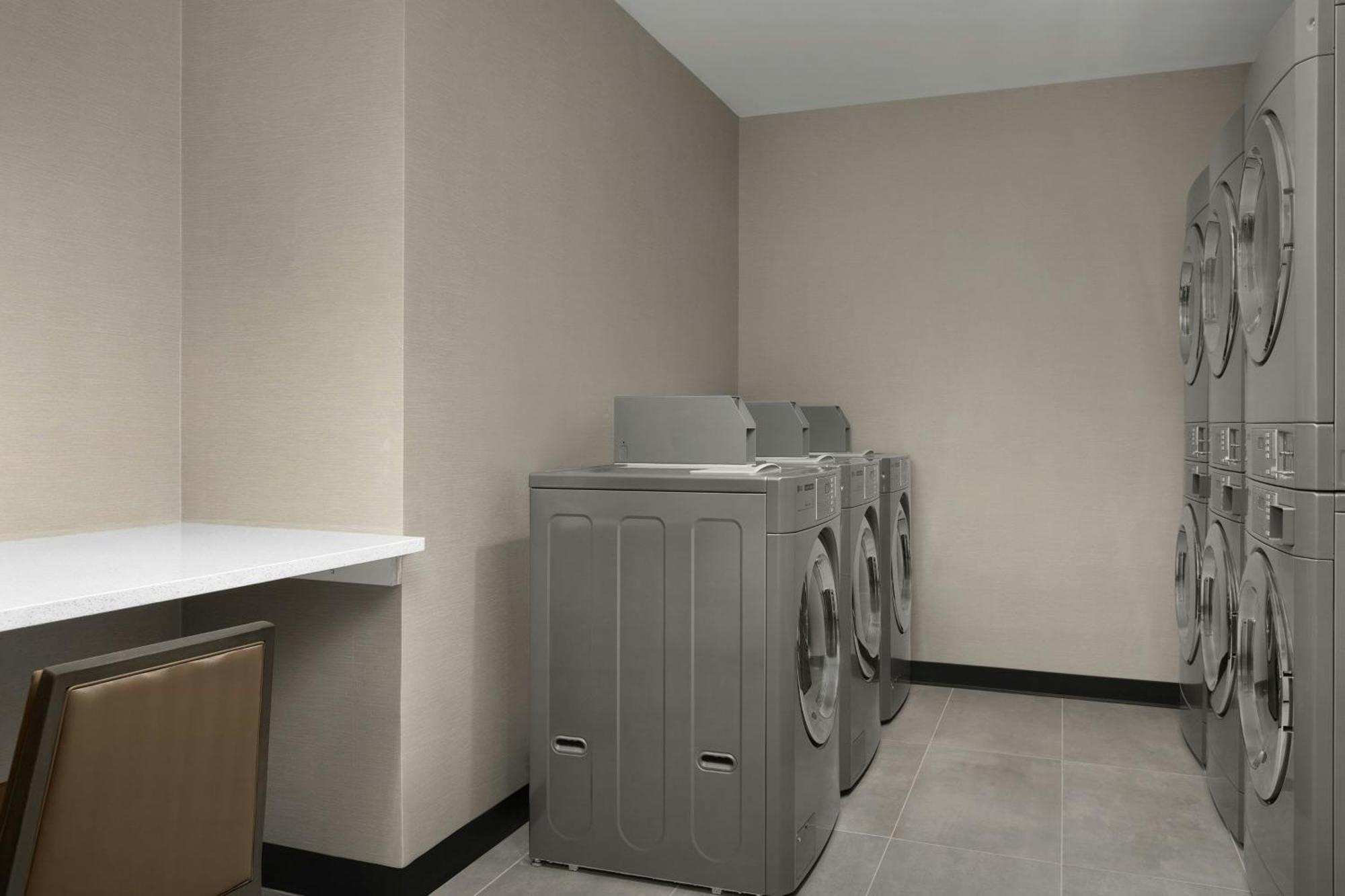 Residence Inn By Marriott Dayton Miamisburg Bagian luar foto